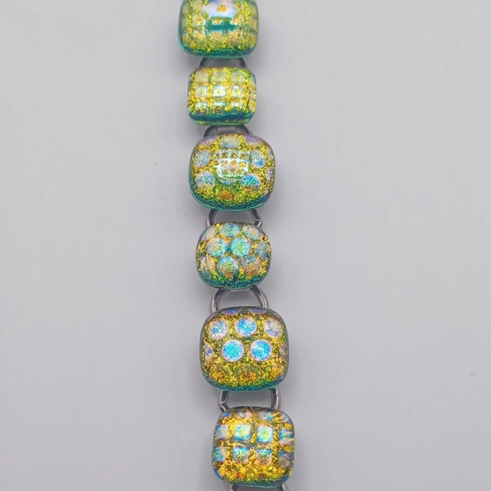 Dichroic Green and Gold Bracelet - Picture 4 of 7